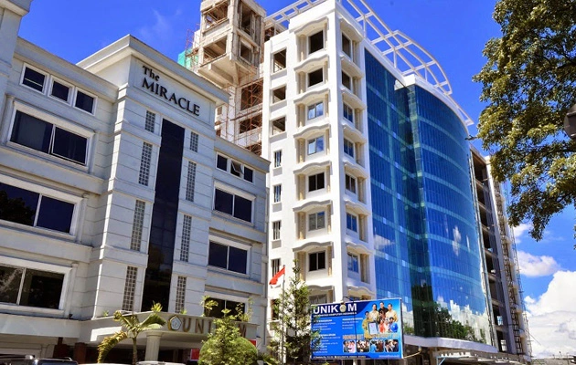 Gedung UNIKOM