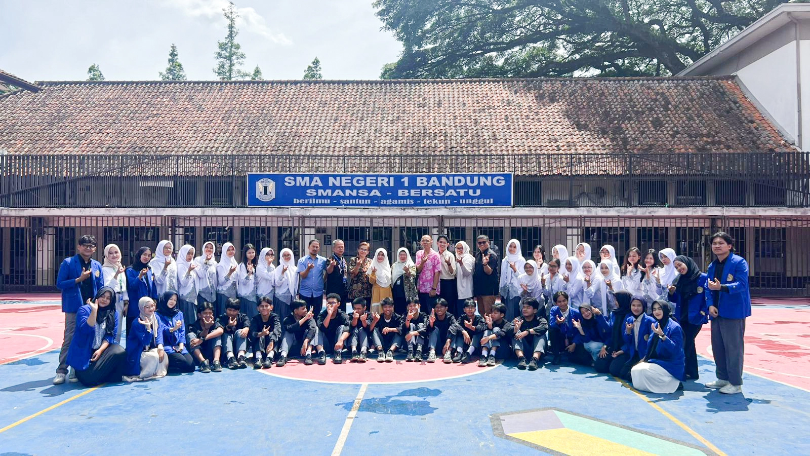 unikom-untuk-negeri.webp